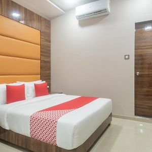 Hotel Blue Executive Near Chhatrapati Shivaji International Airport